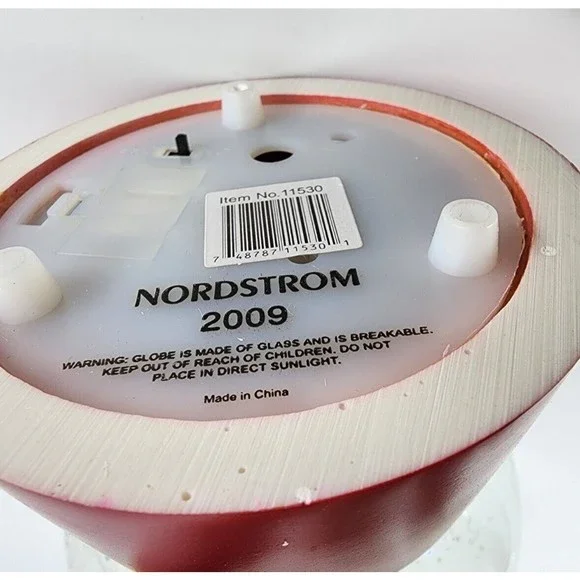 Nordstrom Holiday Christmas Snow Globe 2009  House That Lights Up With Birds - Picture 8 of 8